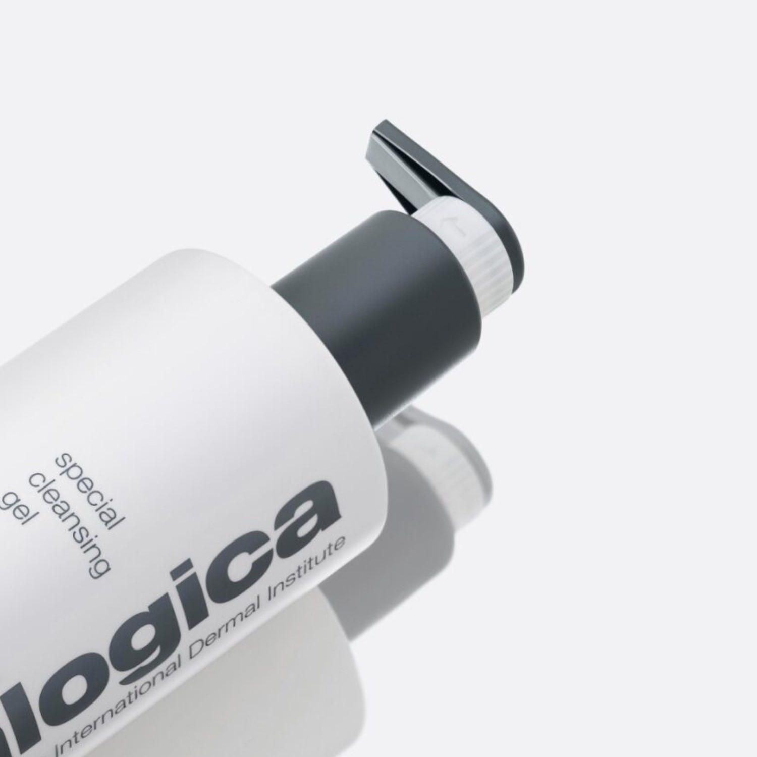 SPECIAL CLEANSING GEL (GEL LIMPIADOR)